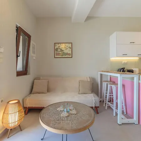 Throumbi House Вилла Херсониссос