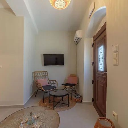 Throumbi House Вилла Херсониссос